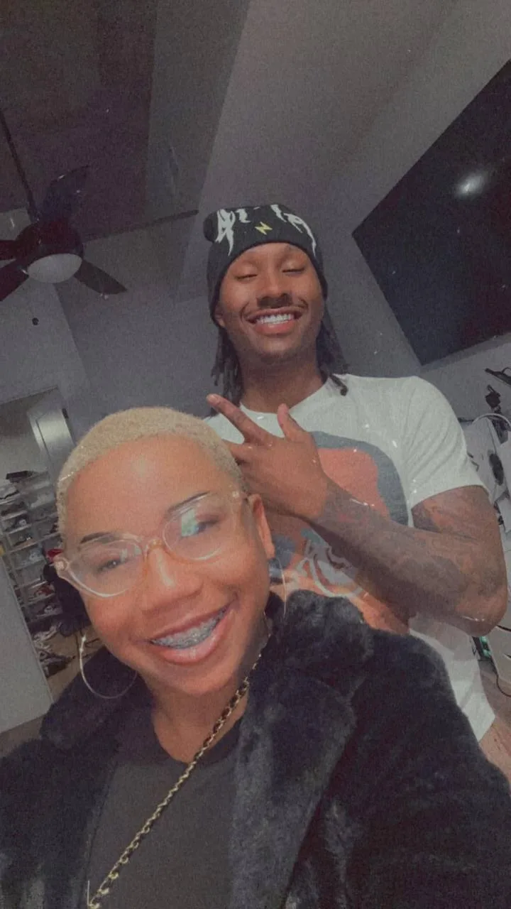 Duke Dennis smiling in a selfie at Feenomenal Styles